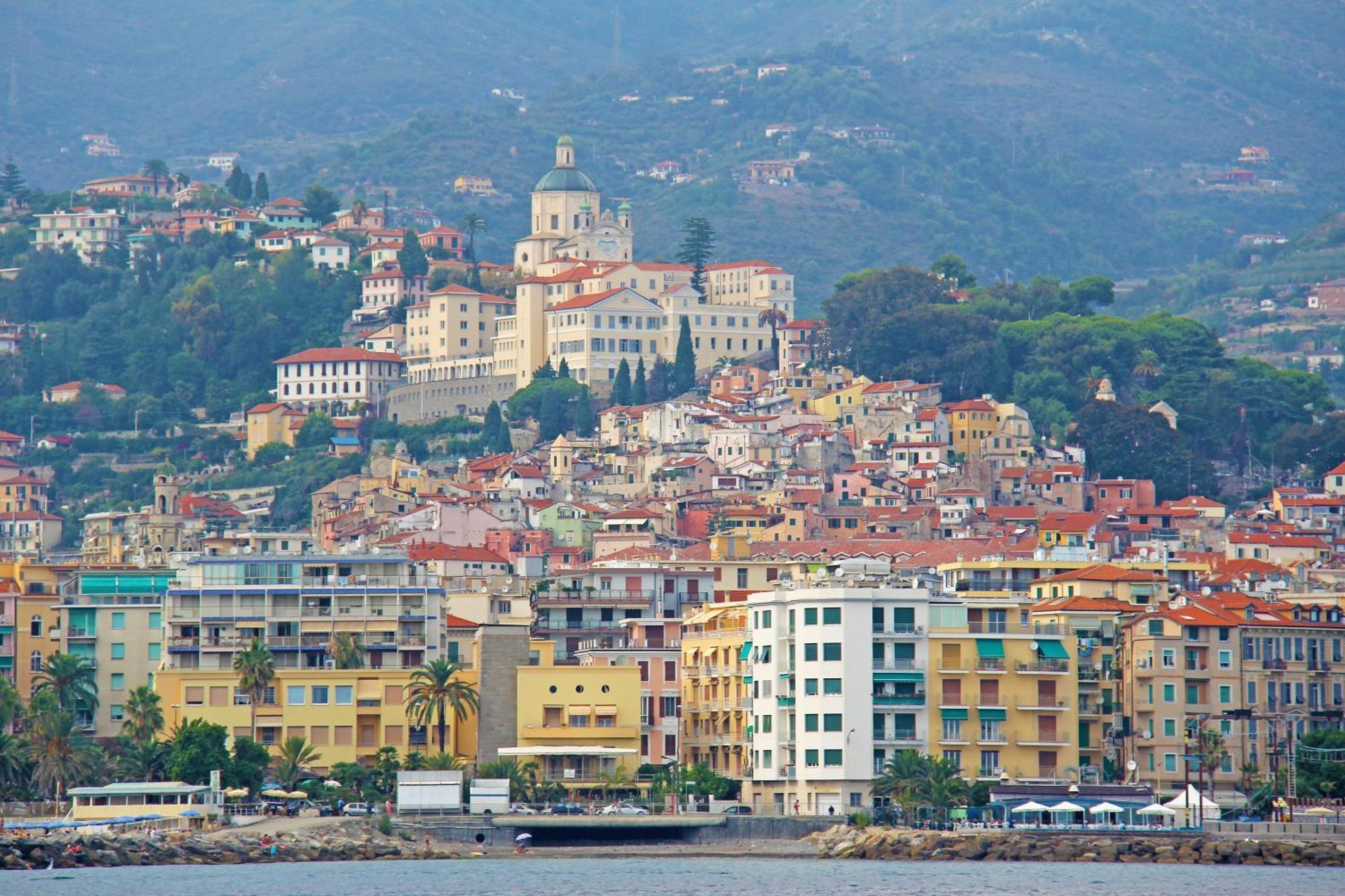 Casina Cato - Happy Rentals Sanremo Bagian luar foto