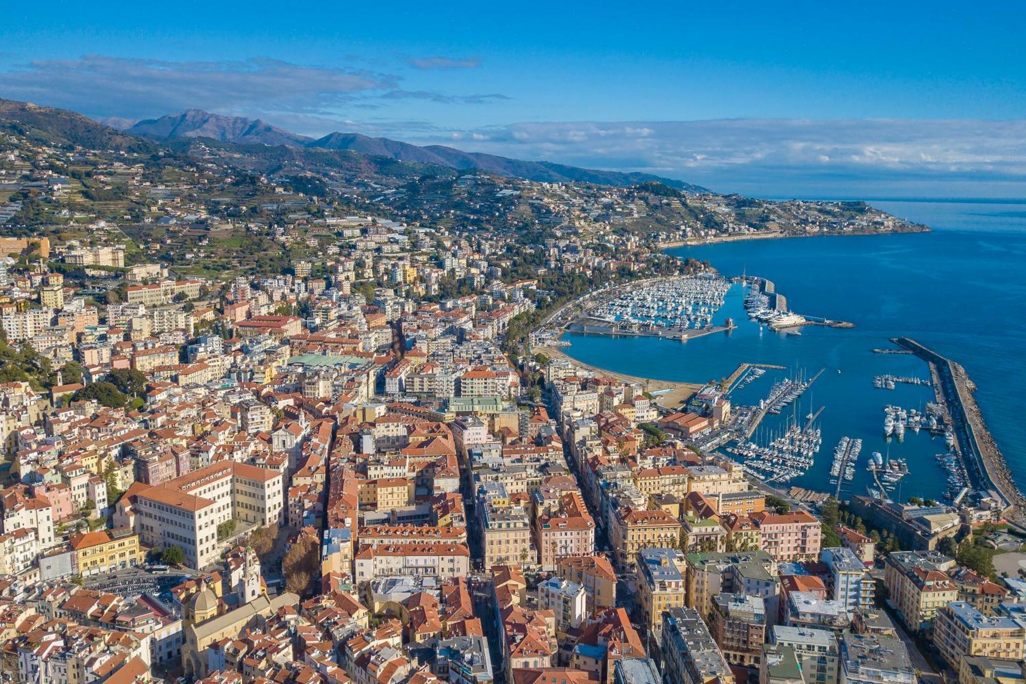 Casina Cato - Happy Rentals Sanremo Bagian luar foto